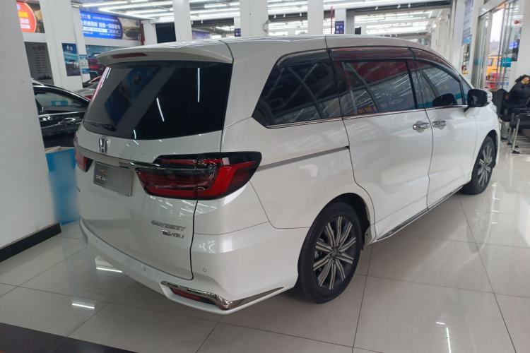 Used Honda Odyssey 2022 2.0L eHEV Sharp Enjoyment Edition Rear Right 45 Deg