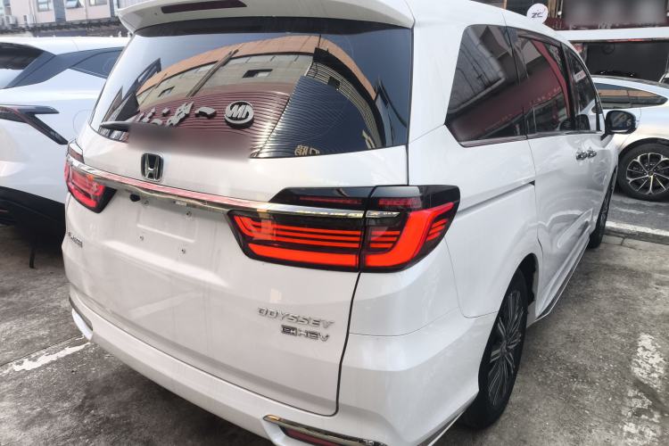 Used Honda Odyssey 2022 2.0L eHEV Sharp Enjoyment Edition Rear Right 45 Deg