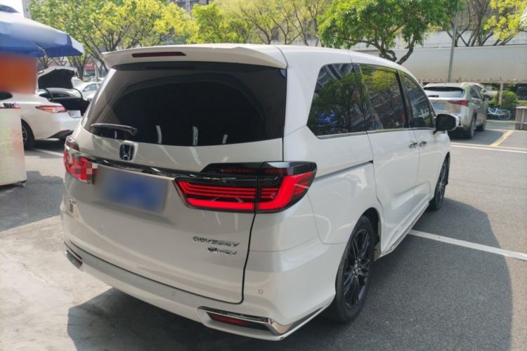 Used Honda Odyssey 2022 2.0L eHEV Sharp·Luxury Edition Rear Right 45 Deg