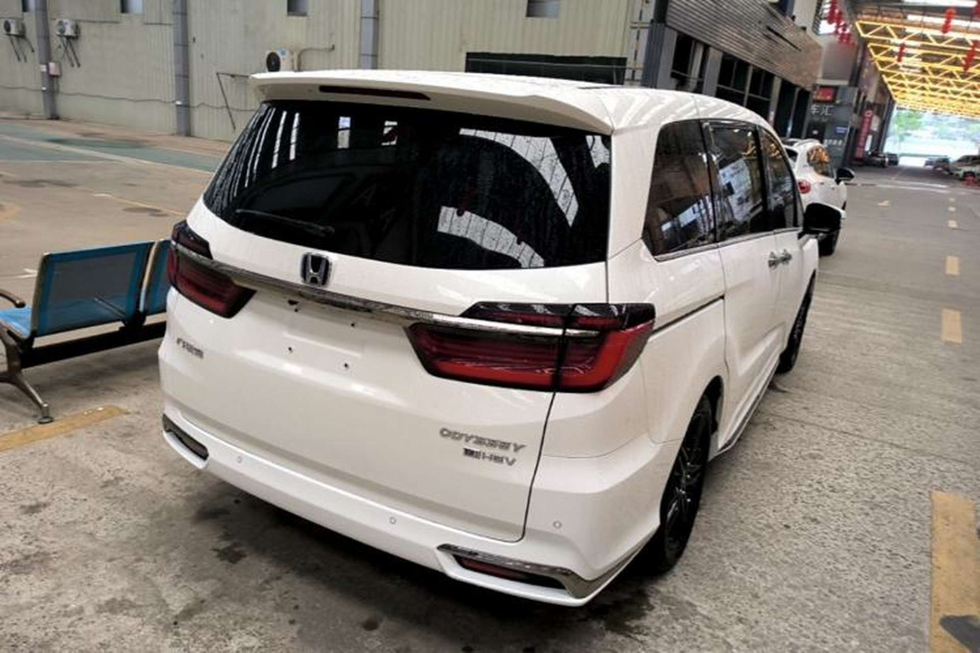 Used Honda Odyssey 2022 2.0L eHEV Sharp·Luxury Edition Rear Right 45 Deg