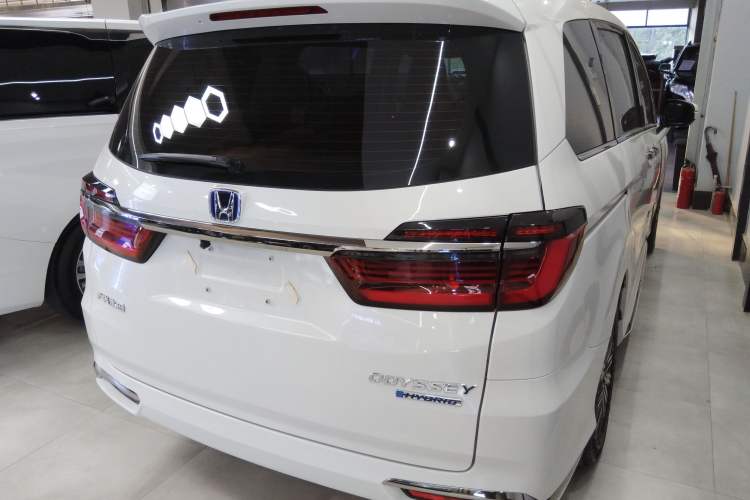 Used Honda Odyssey 2022 2.0L eHEV Sharp Enjoyment Edition Rear Right 45 Deg