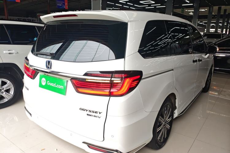 Used Honda Odyssey 2022 2.0L eHEV Sharp Enjoyment Edition Rear Right 45 Deg