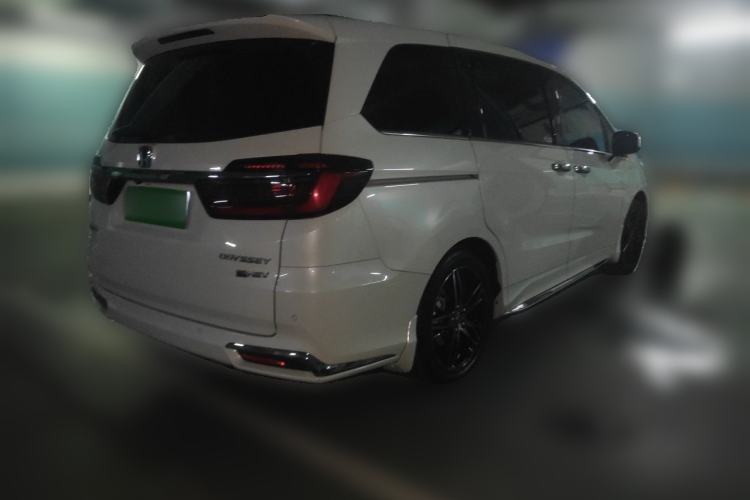 Used Honda Odyssey 2022 2.0L eHEV Sharp·Luxury Edition Rear Right 45 Deg