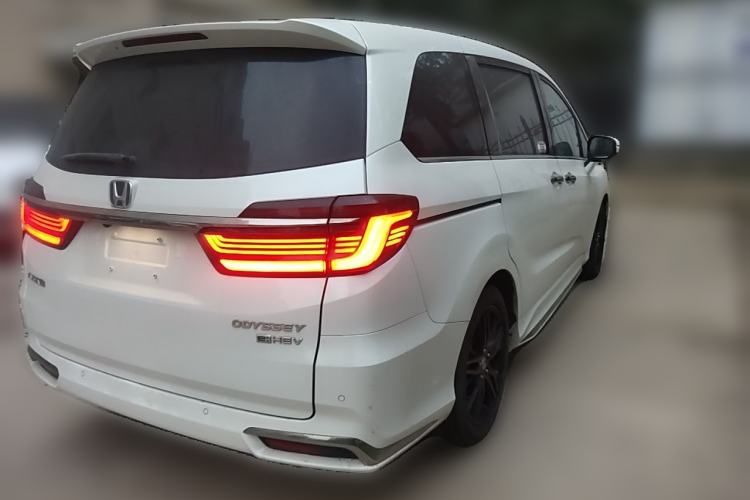 Used Honda Odyssey 2022 2.0L eHEV Sharp·Luxury Edition Rear Right 45 Deg