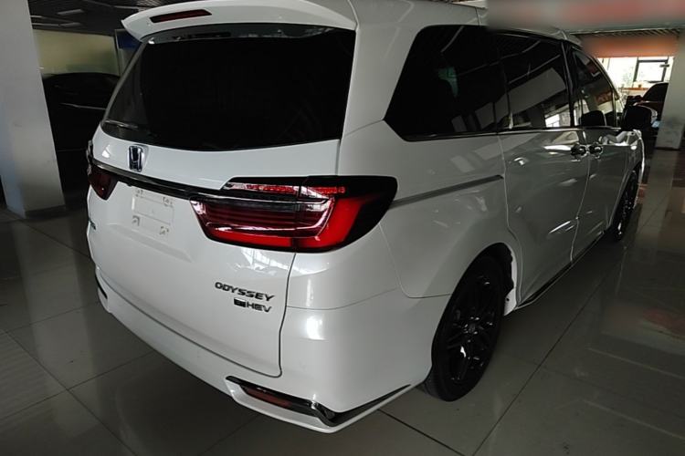 Used Honda Odyssey 2022 2.0L eHEV Sharp·Luxury Edition Rear Right 45 Deg