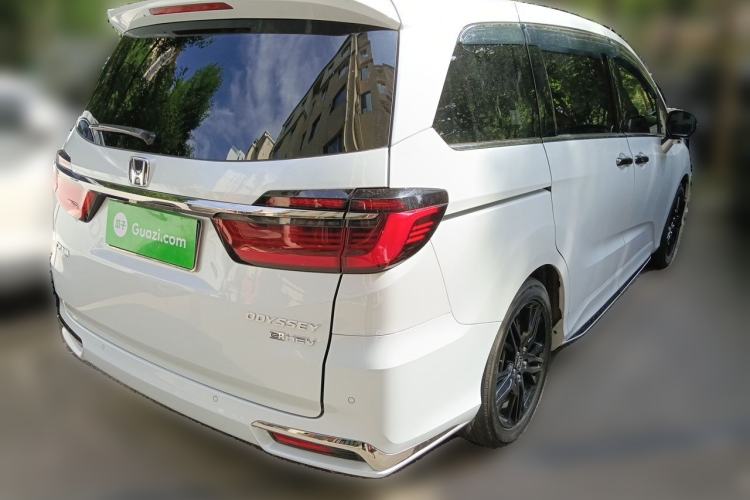 Used Honda Odyssey 2022 2.0L eHEV Sharp Supreme Edition Rear Right 45 Deg