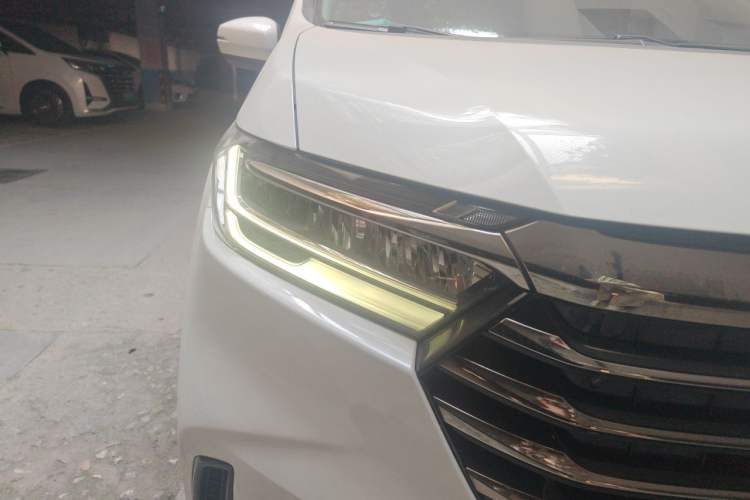 Used Honda Odyssey 2022 2.0L eHEV Sharp Enjoyment Edition Right Front Headlight