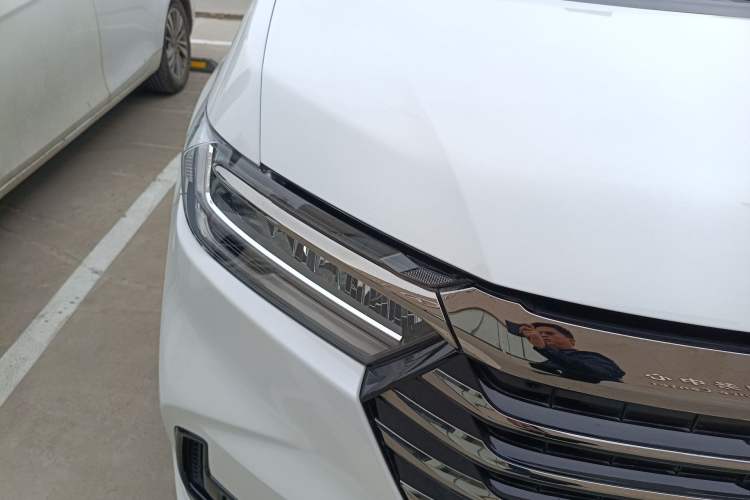 Used Honda Odyssey 2022 2.0L eHEV Sharp Enjoyment Edition Right Front Headlight