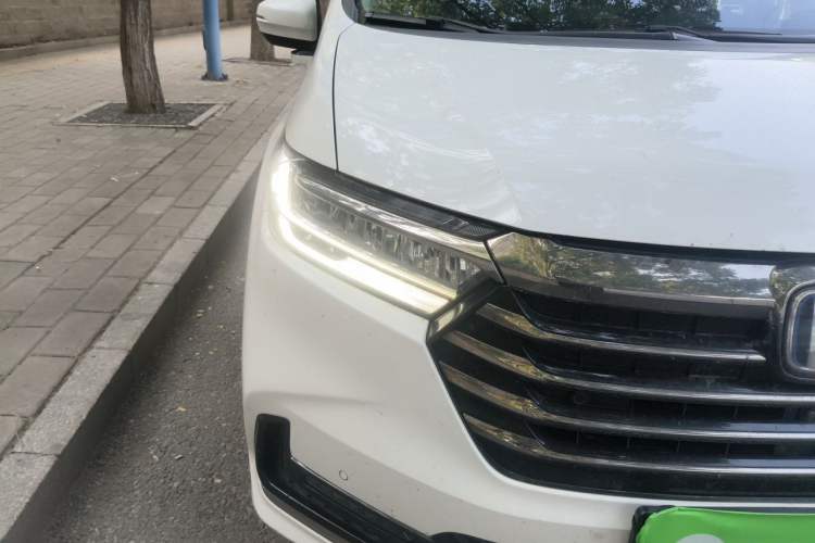 Used Honda Odyssey 2022 2.0L eHEV Sharp Supreme Edition Right Front Headlight
