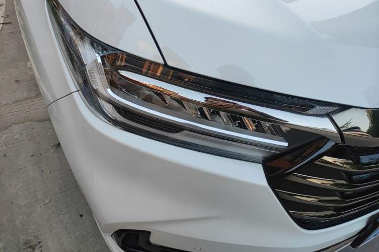 Used Honda Odyssey 2022 2.0L eHEV Sharp Enjoyment Edition Right Front Headlight
