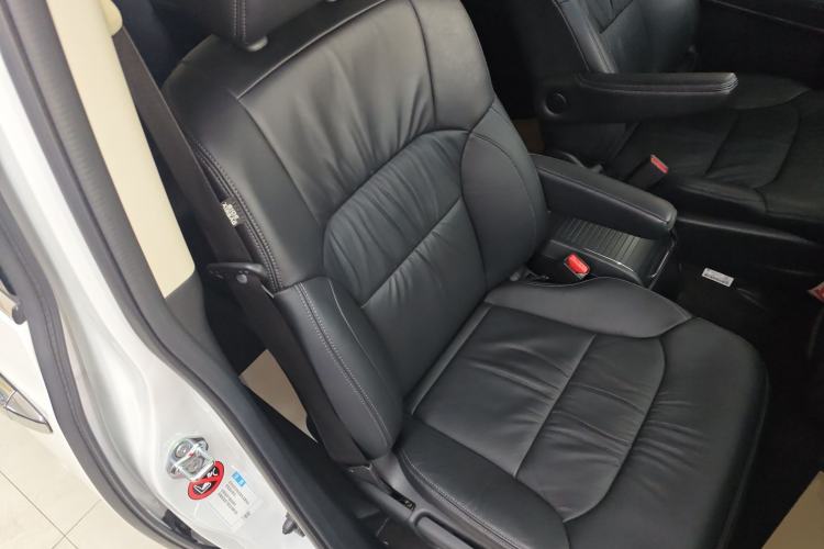 Used Honda Odyssey 2022 2.0L eHEV Sharp Enjoyment Edition Right Front Seat