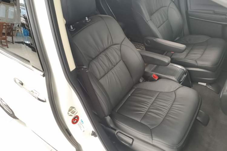 Used Honda Odyssey 2022 2.0L eHEV Sharp Enjoyment Edition Right Front Seat