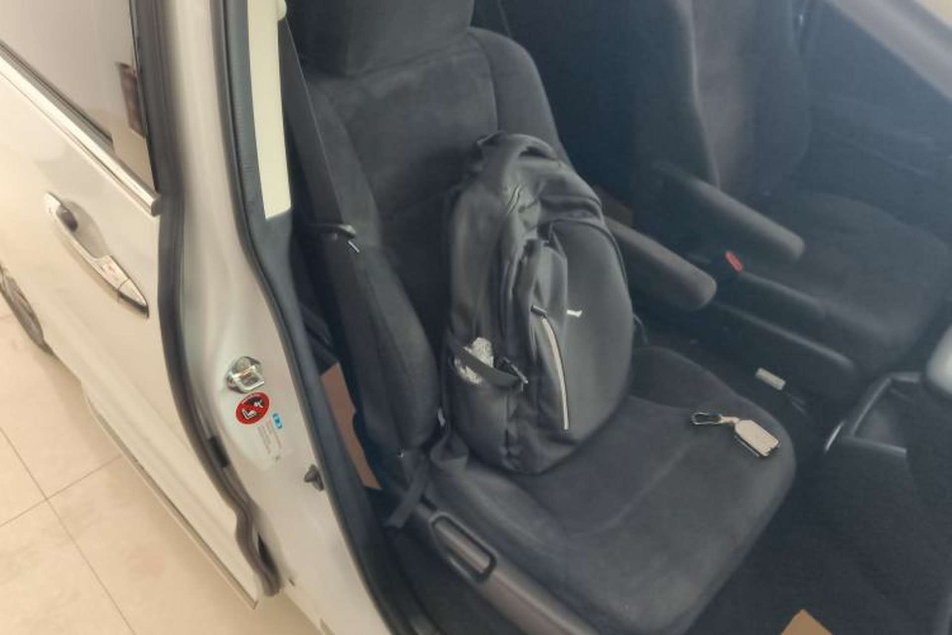 Used Honda Odyssey 2022 2.0L eHEV Sharp Enjoyment Edition Right Front Seat