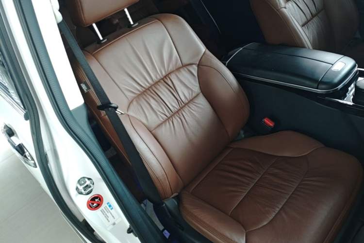 Used Honda Odyssey 2022 2.0L eHEV Sharp·Luxury Edition Right Front Seat