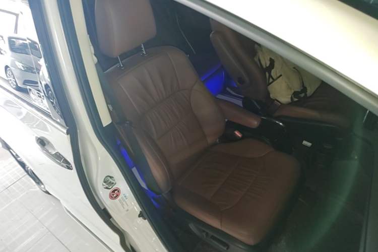 Used Honda Odyssey 2022 2.0L eHEV Sharp·Luxury Edition Right Front Seat