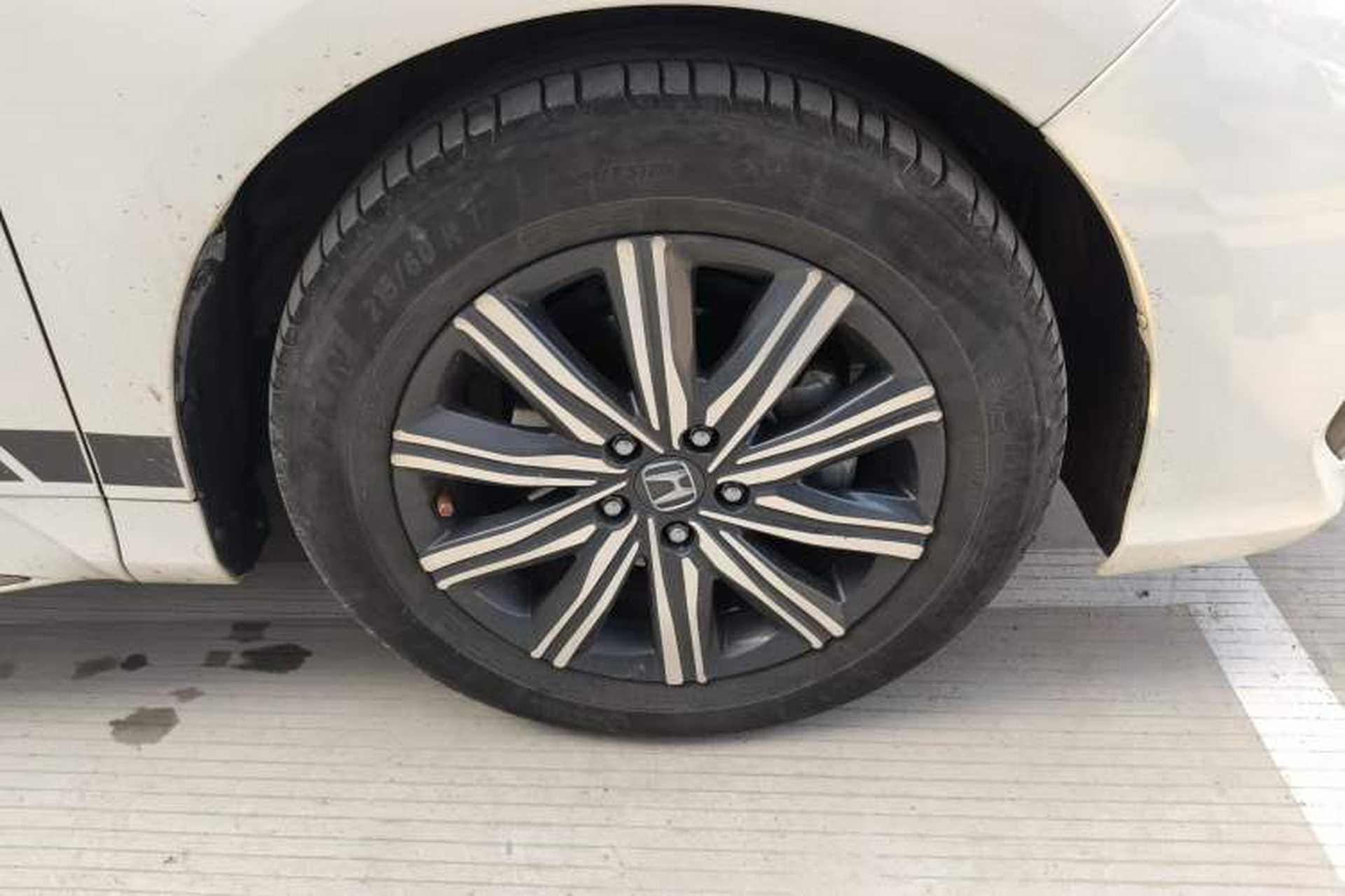 Used Honda Odyssey 2022 2.0L eHEV Sharp Enjoyment Edition Right Front Wheel Hub