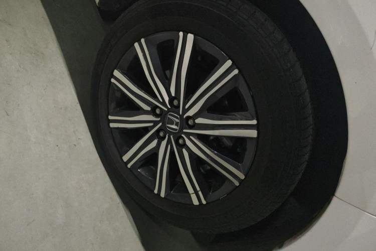 Used Honda Odyssey 2022 2.0L eHEV Sharp Enjoyment Edition Right Front Wheel Hub