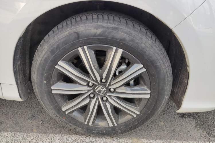 Used Honda Odyssey 2022 2.0L eHEV Sharp Enjoyment Edition Right Front Wheel Hub