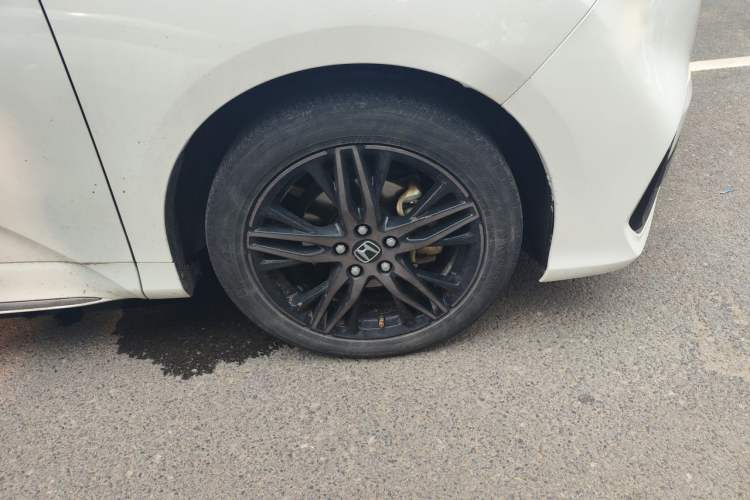 Used Honda Odyssey 2022 2.0L eHEV Sharp Supreme Edition Right Front Wheel Hub