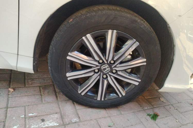 Used Honda Odyssey 2022 2.0L eHEV Sharp Enjoyment Edition Right Front Wheel Hub