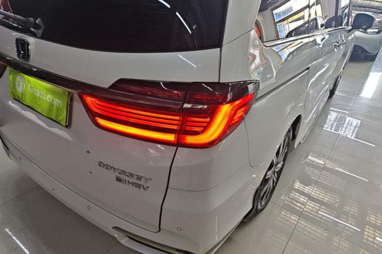 Used Honda Odyssey 2022 2.0L eHEV Sharp Enjoyment Edition Right Rear Taillight