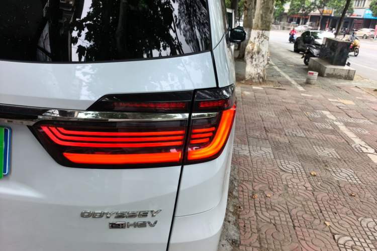 Used Honda Odyssey 2022 2.0L eHEV Sharp Supreme Edition Right Rear Taillight