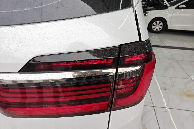 Used Honda Odyssey 2022 2.0L eHEV Sharp Enjoyment Edition Right Rear Taillight