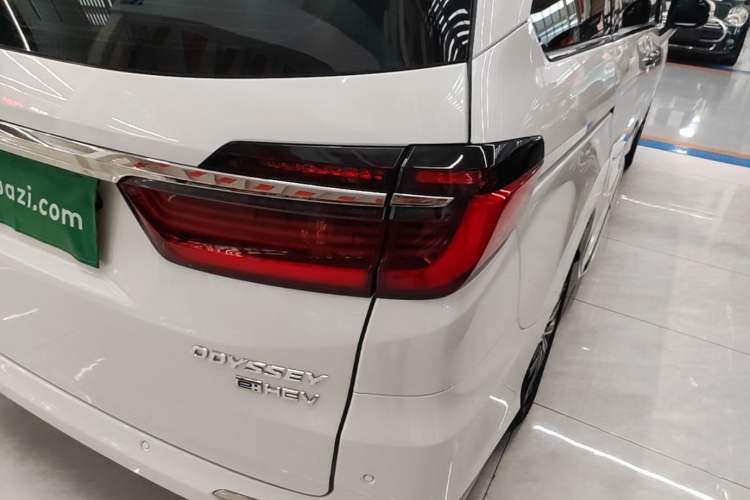 Used Honda Odyssey 2022 2.0L eHEV Sharp Enjoyment Edition Right Rear Taillight
