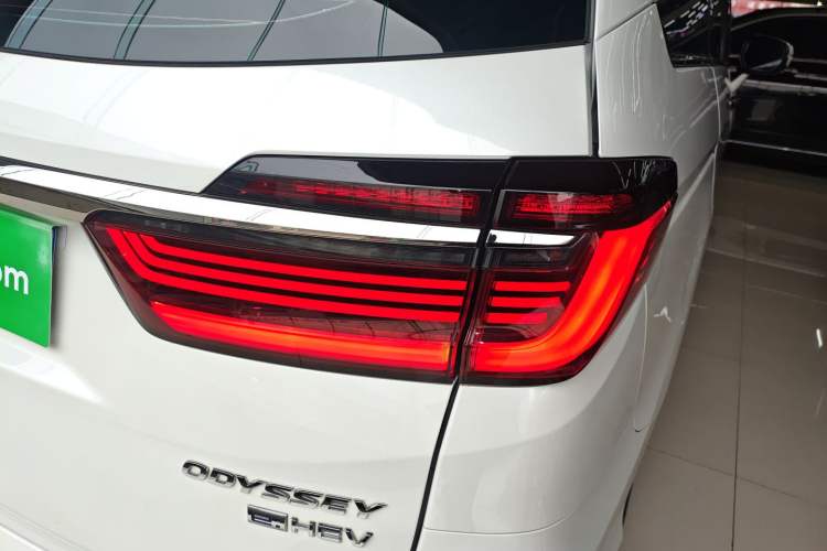 Used Honda Odyssey 2022 2.0L eHEV Sharp Enjoyment Edition Right Rear Taillight