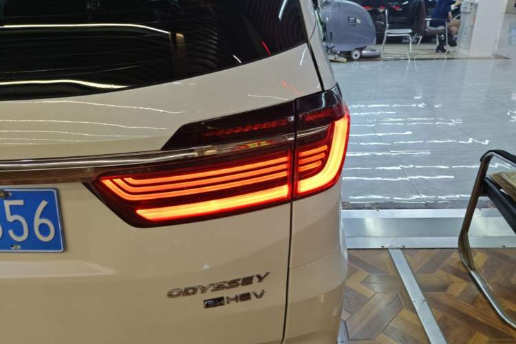 Used Honda Odyssey 2022 2.0L eHEV Sharp Enjoyment Edition Right Rear Taillight