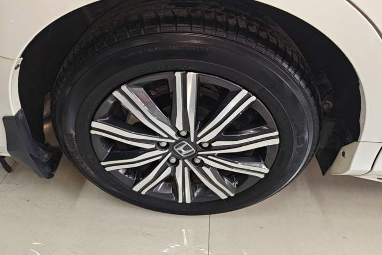 Used Honda Odyssey 2022 2.0L eHEV Sharp Enjoyment Edition Right Rear Wheel Hub