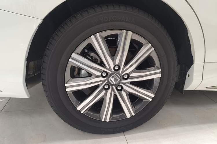 Used Honda Odyssey 2022 2.0L eHEV Sharp Enjoyment Edition Right Rear Wheel Hub