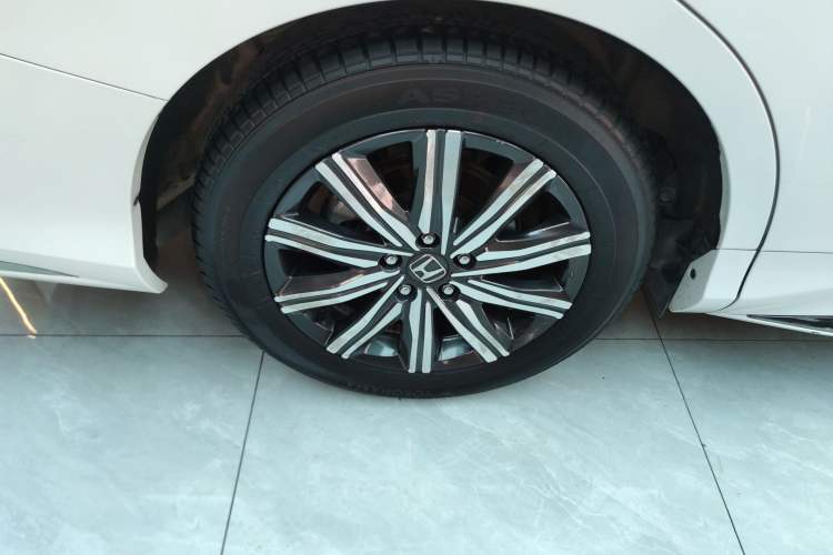 Used Honda Odyssey 2022 2.0L eHEV Sharp Enjoyment Edition Right Rear Wheel Hub