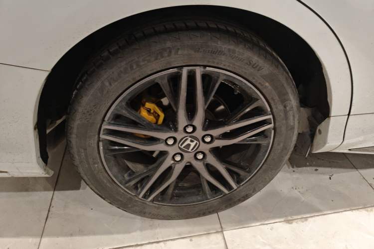 Used Honda Odyssey 2022 2.0L eHEV Sharp Supreme Edition Right Rear Wheel Hub