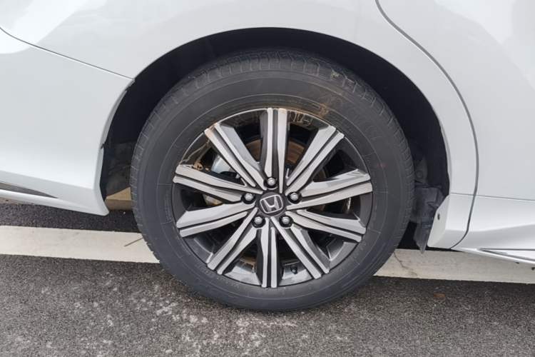 Used Honda Odyssey 2022 2.0L eHEV Sharp Enjoyment Edition Right Rear Wheel Hub