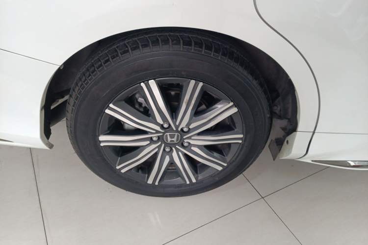 Used Honda Odyssey 2022 2.0L eHEV Sharp Enjoyment Edition Right Rear Wheel Hub