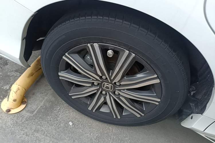 Used Honda Odyssey 2022 2.0L eHEV Sharp Enjoyment Edition Right Rear Wheel Hub