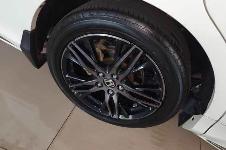 Used Honda Odyssey 2022 2.0L eHEV Sharp·Luxury Edition Right Rear Wheel Hub