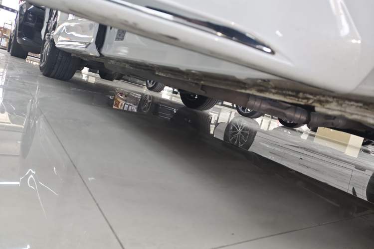 Used Honda Odyssey 2022 2.0L eHEV Sharp Enjoyment Edition Right Side Sill