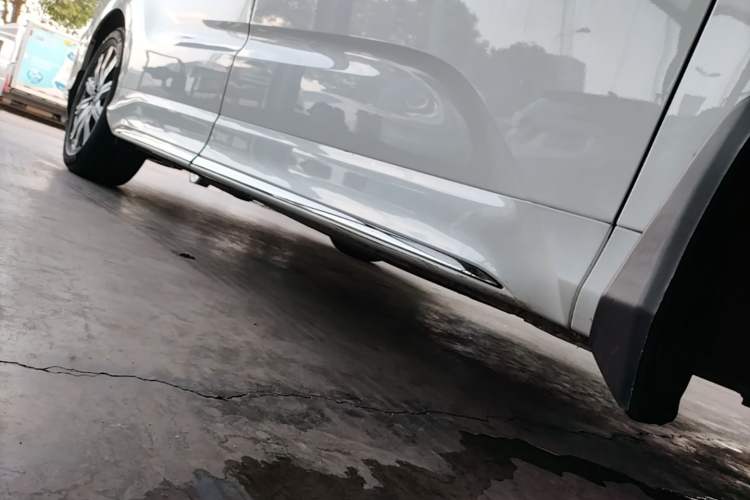 Used Honda Odyssey 2022 2.0L eHEV Sharp Enjoyment Edition Right Side Sill