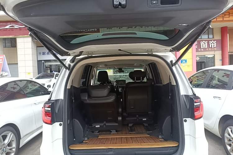 Used Honda Odyssey 2022 2.0L eHEV Sharp Enjoyment Edition Trunk