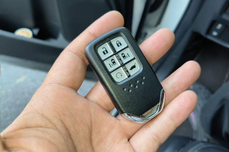 Used Honda Odyssey 2022 2.0L eHEV Sharp Supreme Edition Vehicle Key