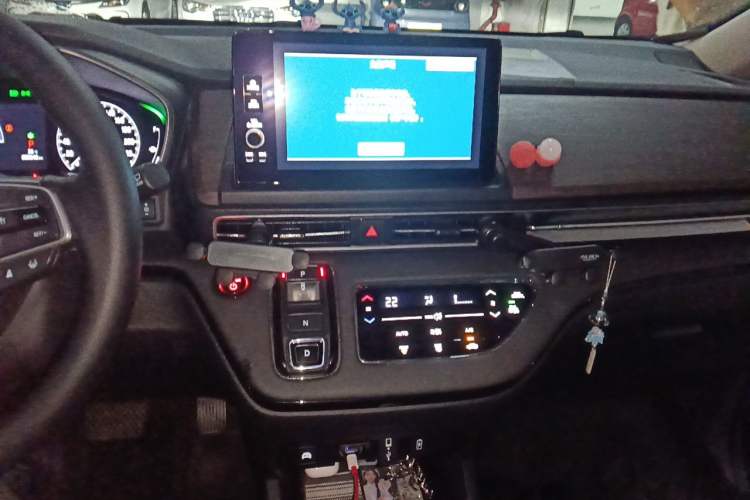 Used Honda Odyssey 2024 2.0L eHEV Sharp & Smart Edition Audio And AC Panel
