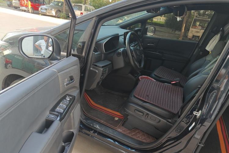 Used Honda Odyssey 2024 2.0L eHEV Sharp – Supreme Edition Driver Seat