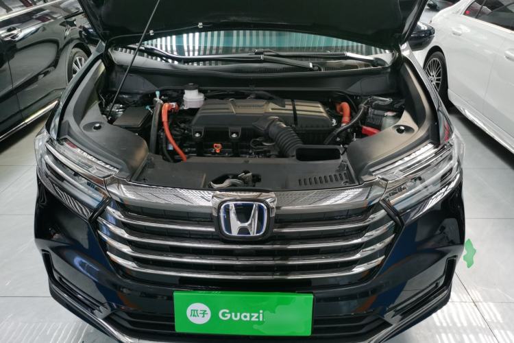 Used Honda Odyssey 2024 2.0L eHEV Sharp & Smart Edition Engine Bay