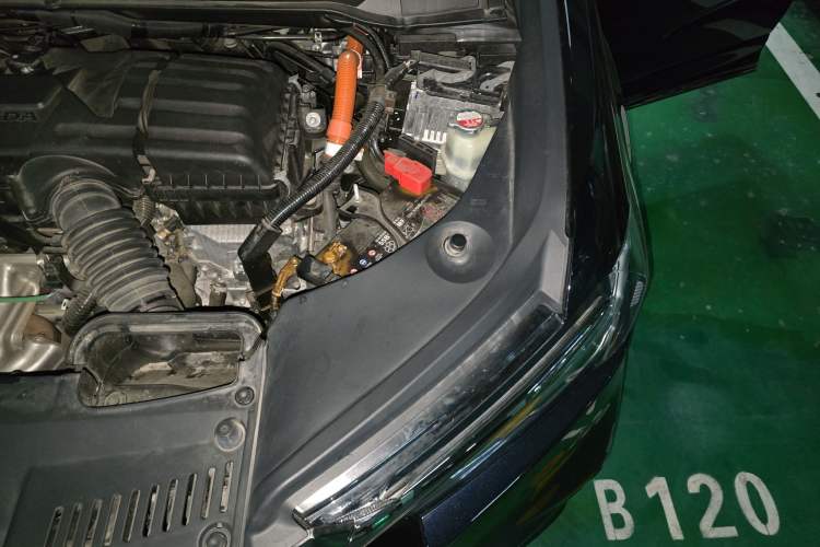 Used Honda Odyssey 2024 2.0L eHEV Sharp & Enjoy Edition Engine Bay Left