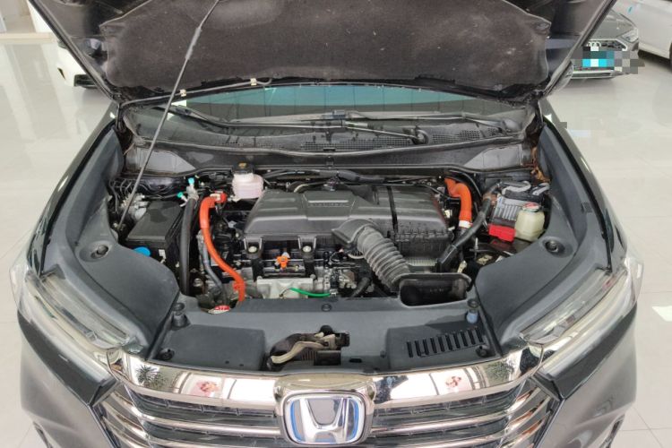 Used Honda Odyssey 2024 2.0L eHEV Sharp & Enjoy Edition Engine Bay