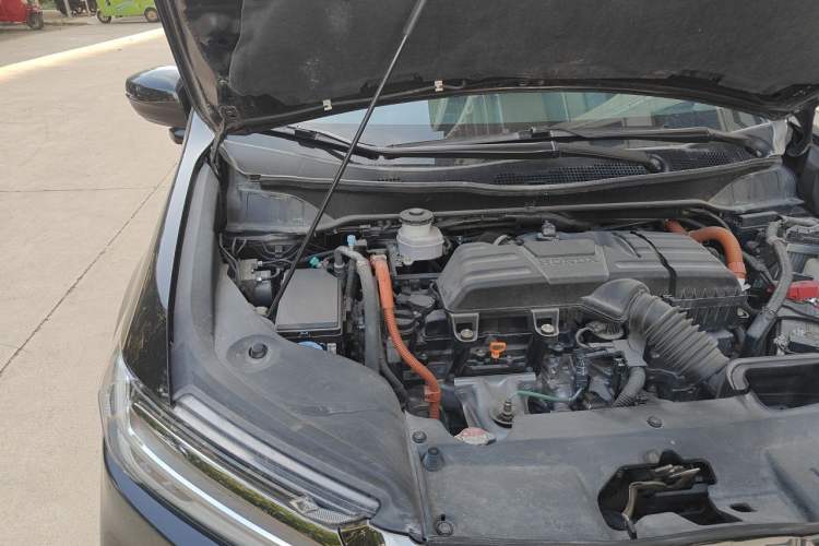 Used Honda Odyssey 2024 2.0L eHEV Sharp – Supreme Edition Engine Bay Right