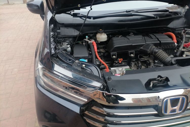 Used Honda Odyssey 2024 2.0L eHEV Sharp & Smart Edition Engine Bay Right