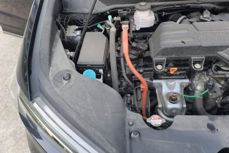 Used Honda Odyssey 2024 2.0L eHEV Sharp & Enjoy Edition Engine Bay Right
